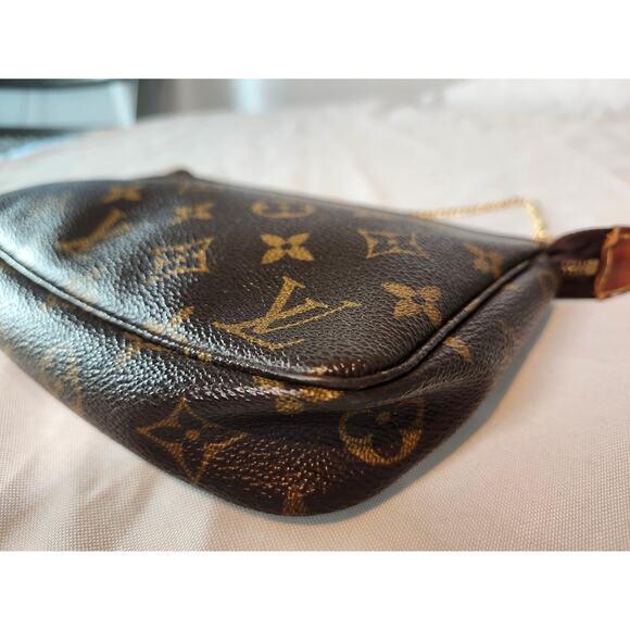 Louis Vuitton Pochette Accessoires Shoulder Bag Brown LV Monogram - Picture 7 of 15